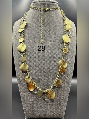 254. Vintage Style Gold Tone Coin & Interlocking Ring Charm Statement Necklace